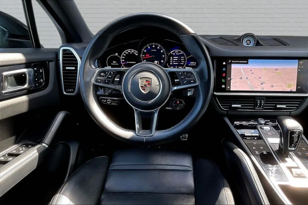 Porsche Cayenne Coupe photo 8