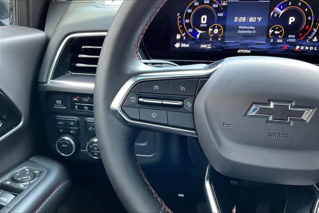 Chevrolet Tahoe photo 11