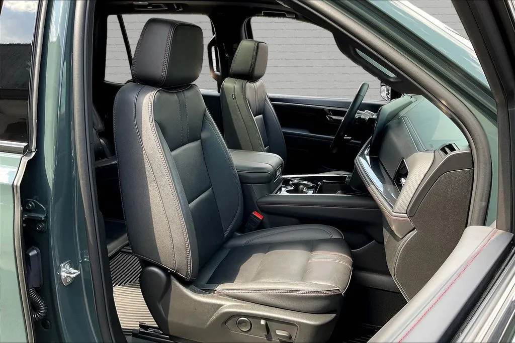 Chevrolet Tahoe photo 30