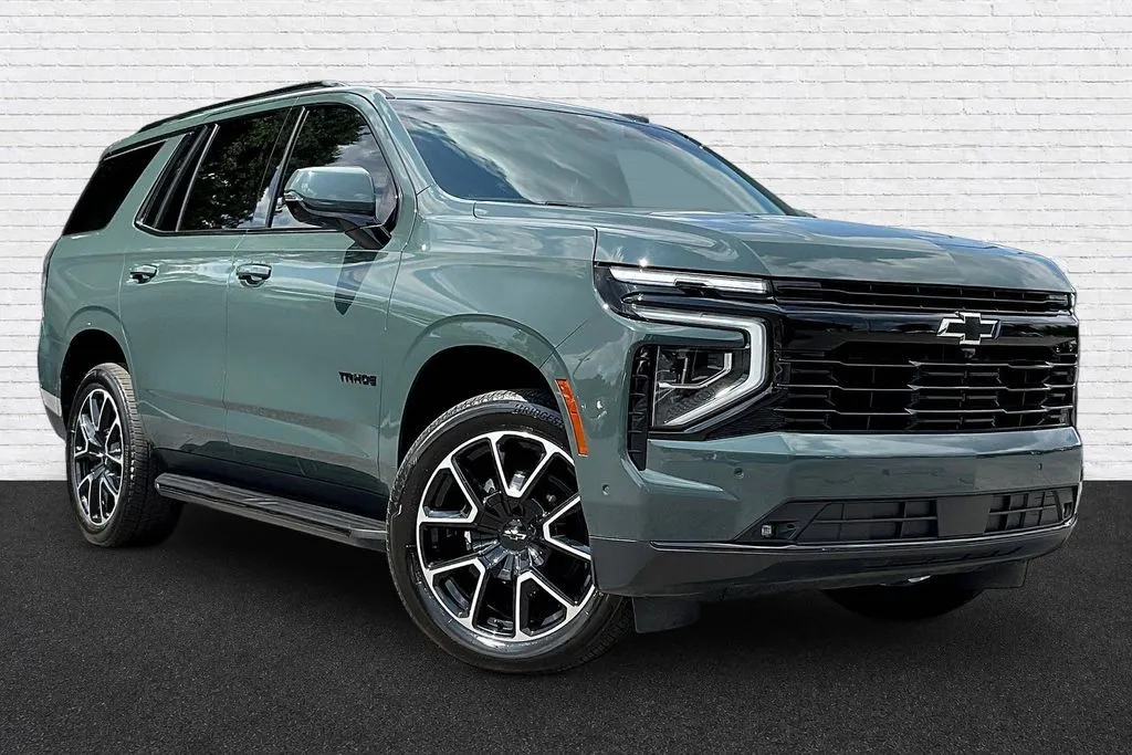 Chevrolet Tahoe photo 3