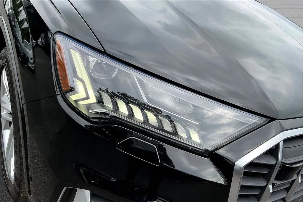Audi Q7 photo 28