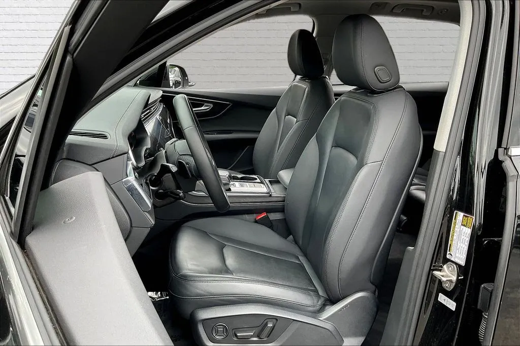 Audi Q7 photo 19