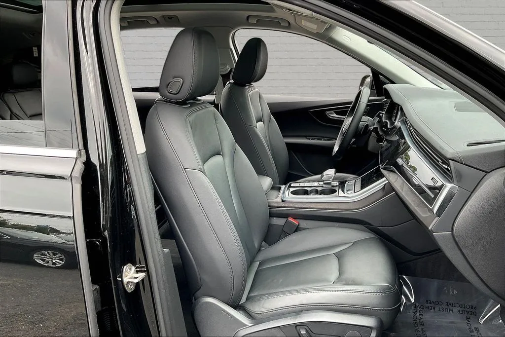 Audi Q7 photo 27