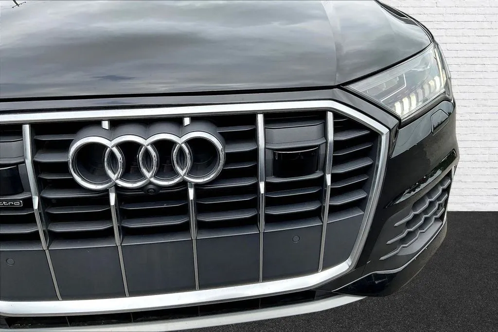 Audi Q7 photo 29
