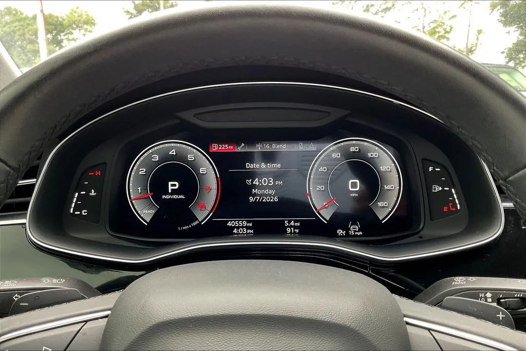 Audi Q7 photo 13