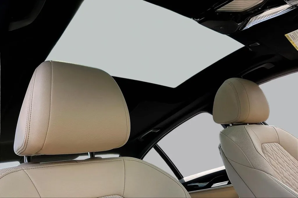 BMW 5 Series photo 26