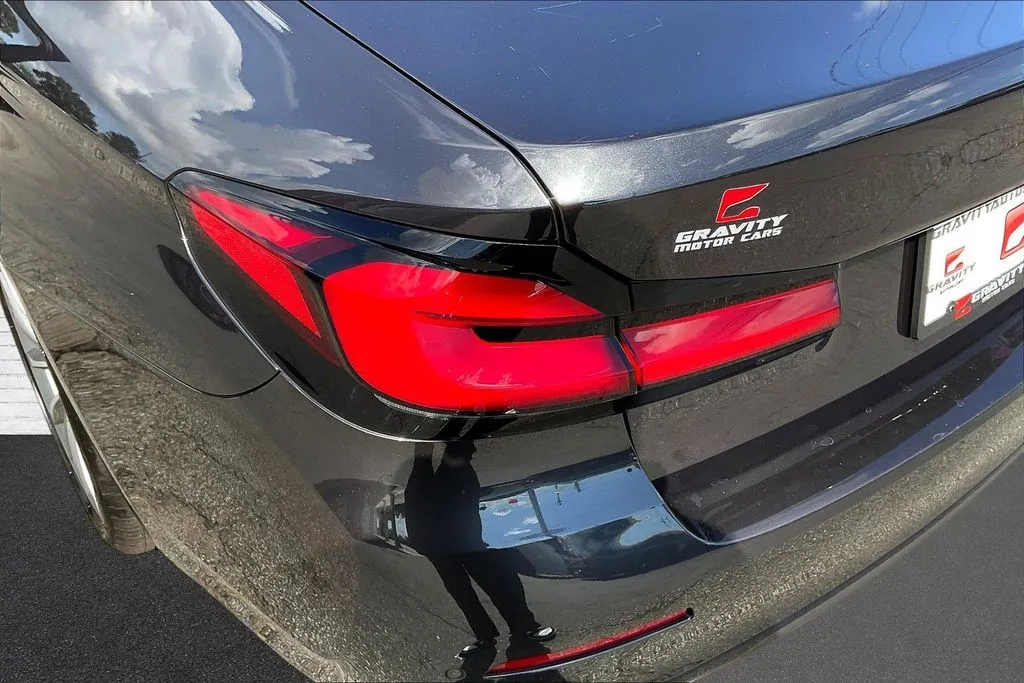 BMW 5 Series photo 22