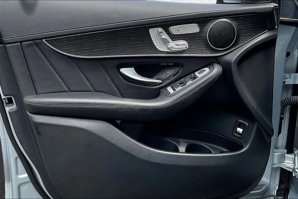 Mercedes-Benz GLC photo 15