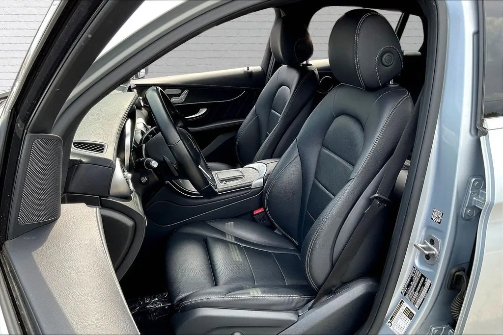 Mercedes-Benz GLC photo 16