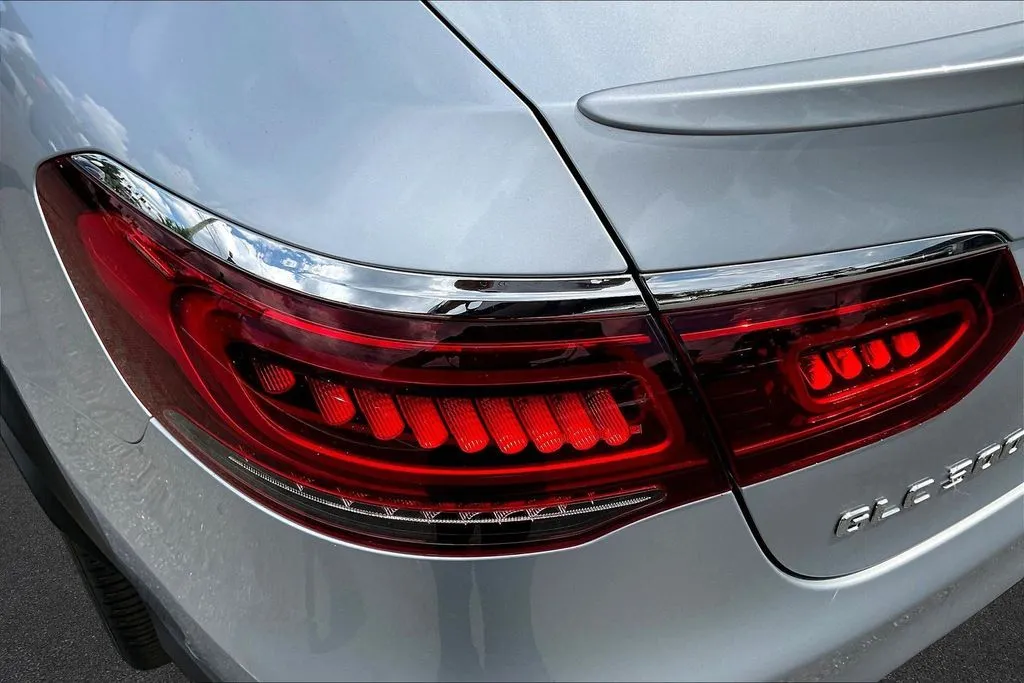 Mercedes-Benz GLC photo 18