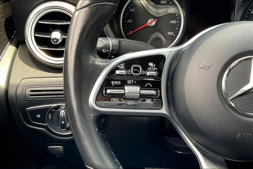 Mercedes-Benz GLC photo 7