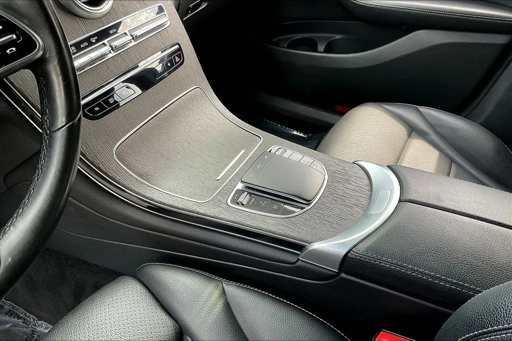 Mercedes-Benz GLC photo 13