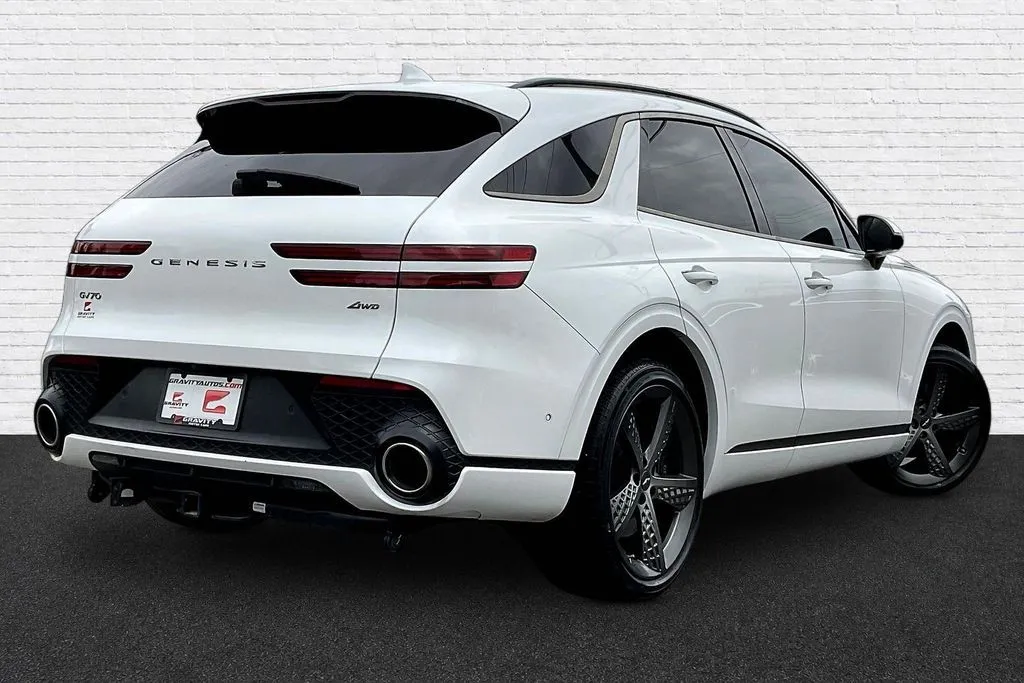 Genesis GV70 photo 6