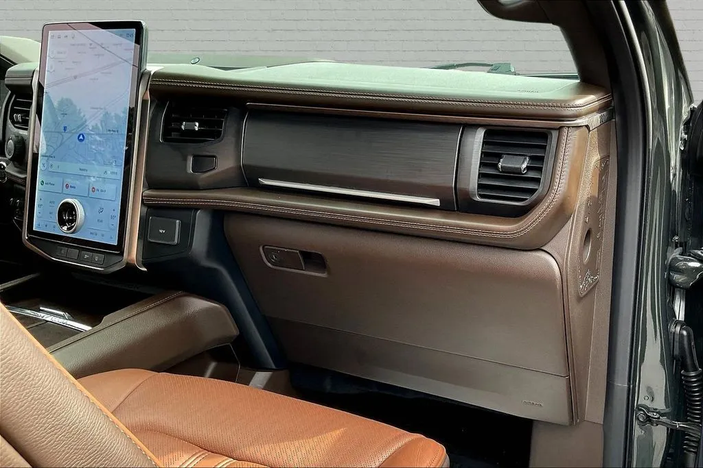 Ford Expedition photo 25