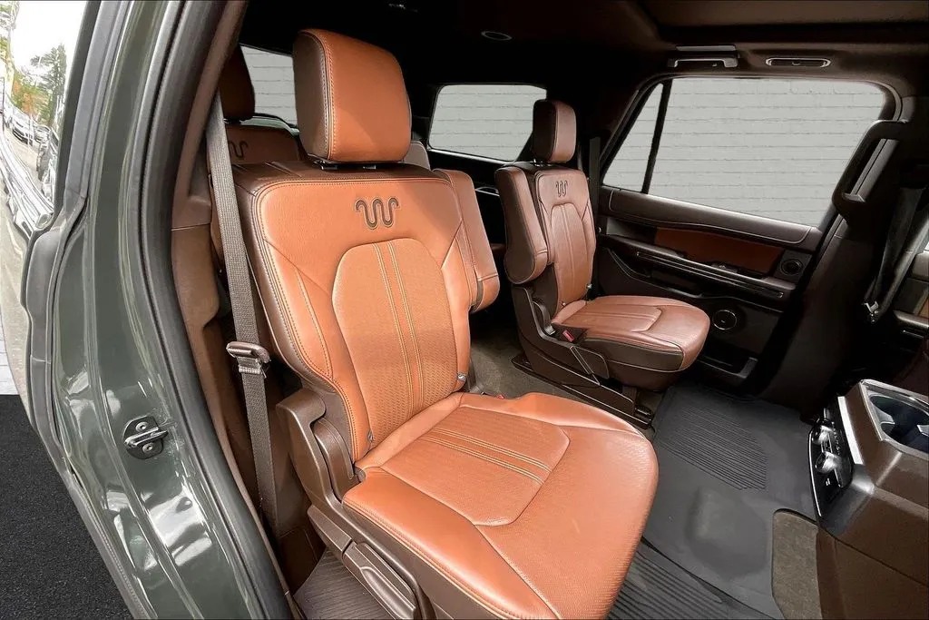 Ford Expedition photo 23