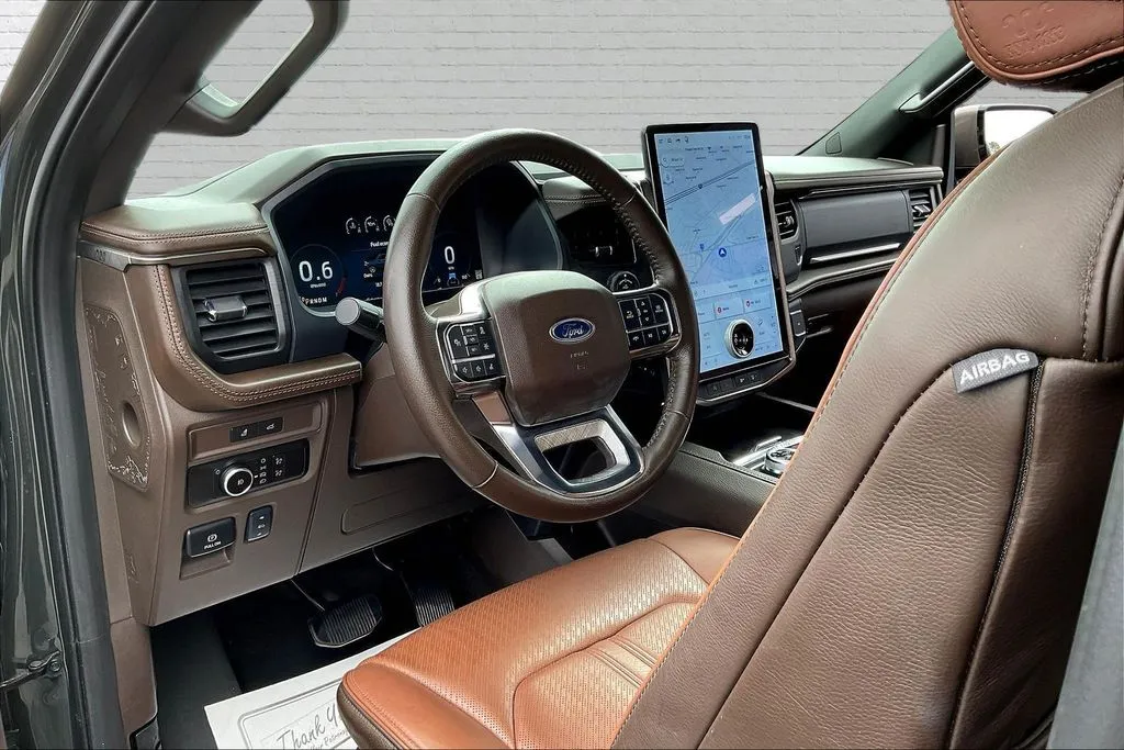 Ford Expedition photo 16