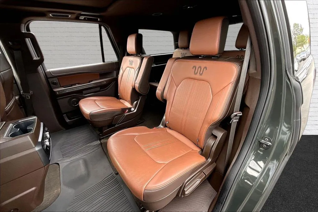 Ford Expedition photo 20