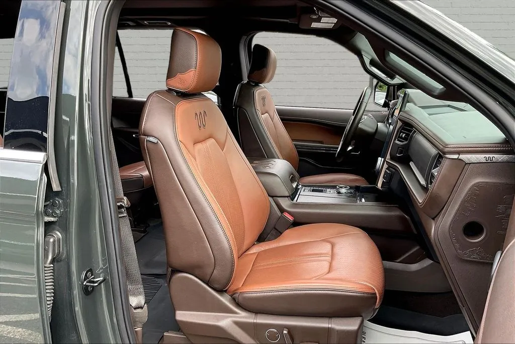 Ford Expedition photo 28