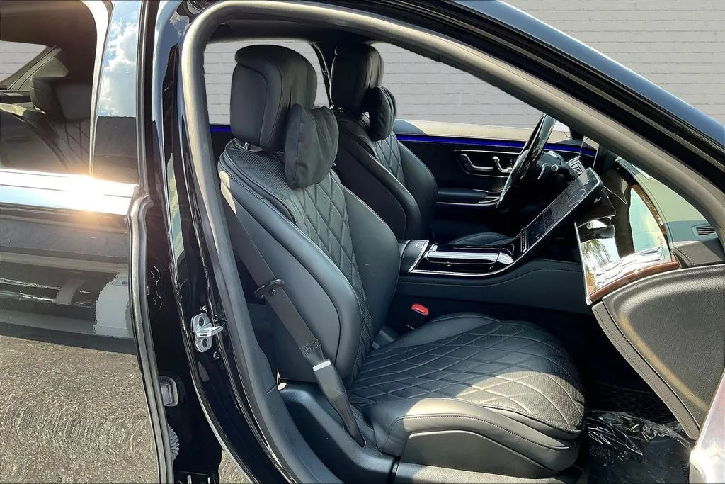 Mercedes-Benz S-Class photo 29