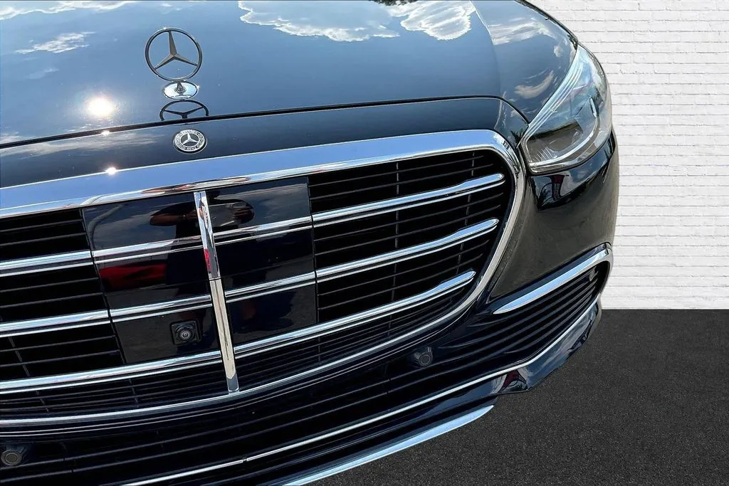 Mercedes-Benz S-Class photo 31