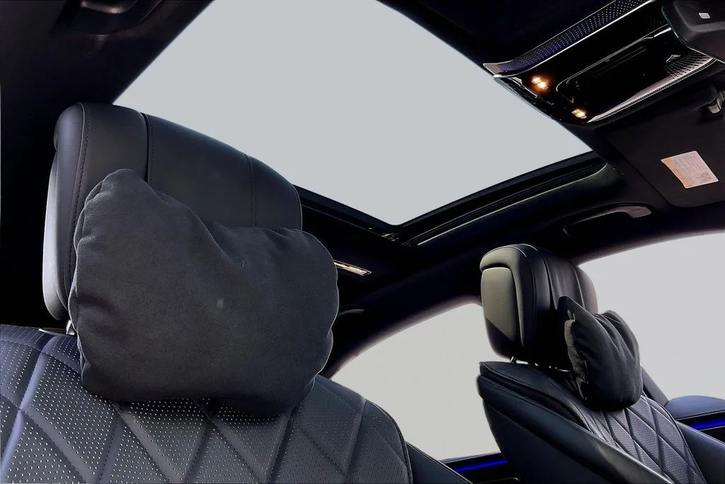 Mercedes-Benz S-Class photo 27