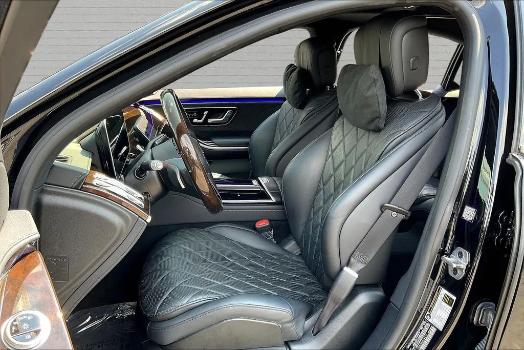 Mercedes-Benz S-Class photo 21