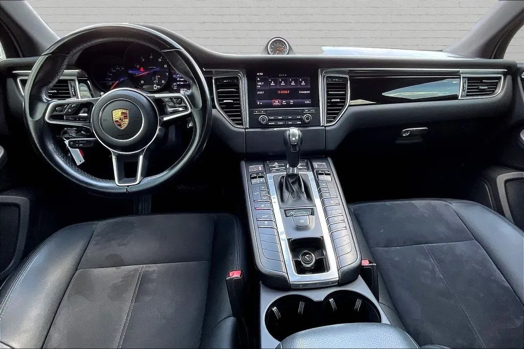 Porsche Macan photo 7