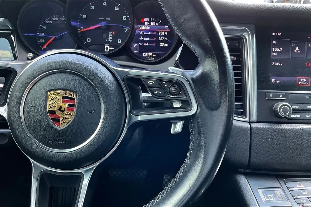 Porsche Macan photo 12