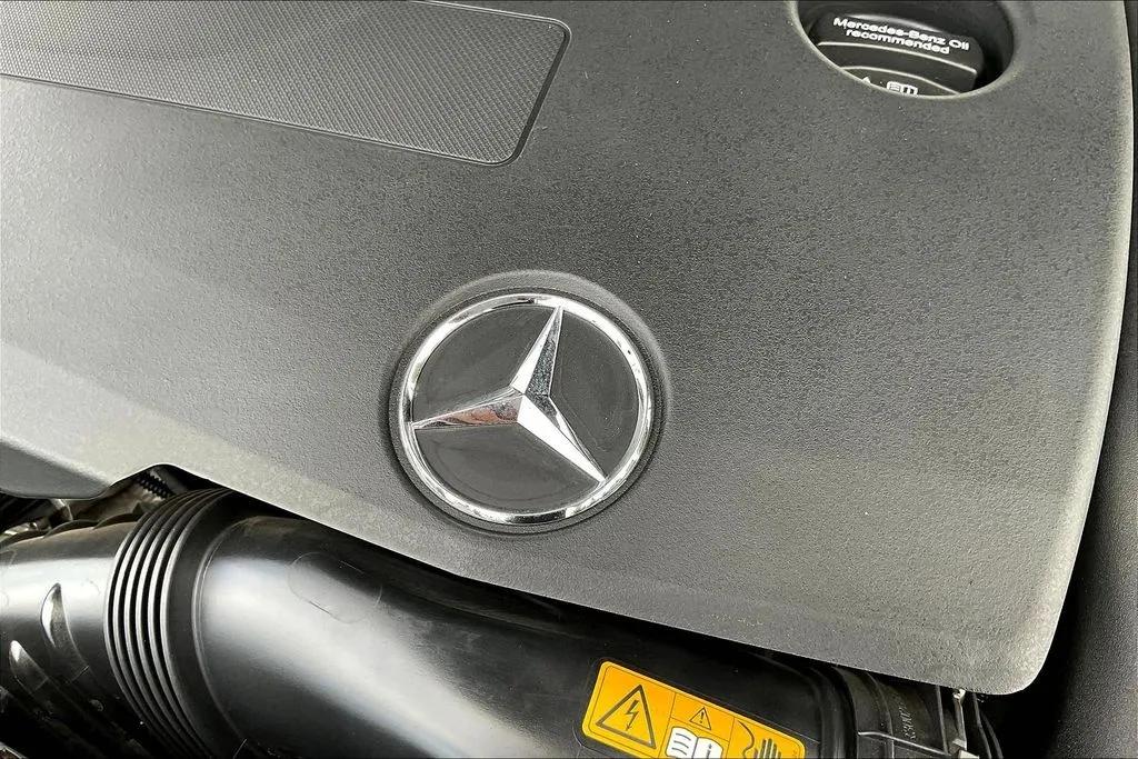 Mercedes-Benz C-Class photo 28