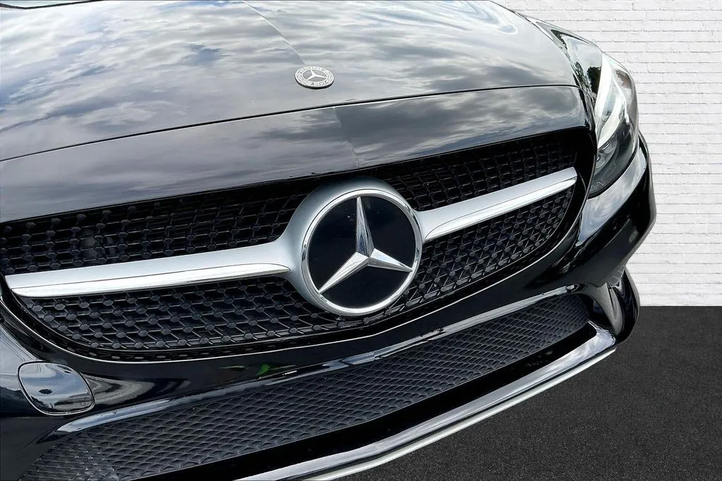 Mercedes-Benz C-Class photo 30