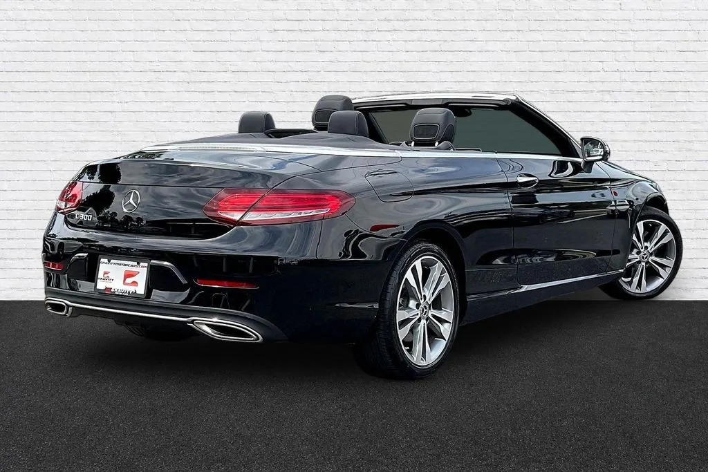 Mercedes-Benz C-Class photo 6