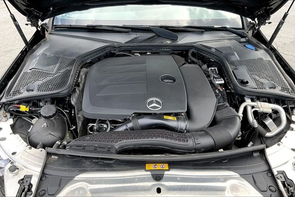 Mercedes-Benz C-Class photo 27