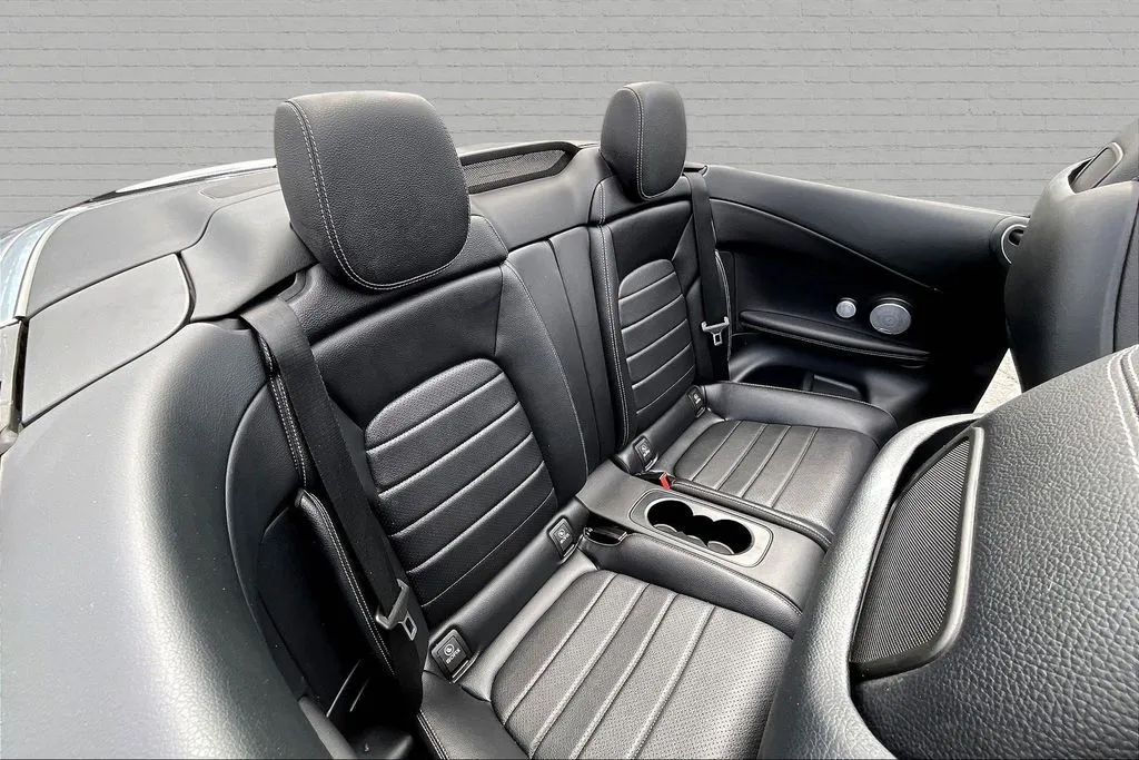Mercedes-Benz C-Class photo 23
