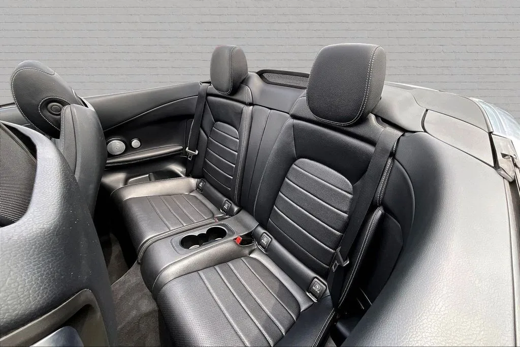 Mercedes-Benz C-Class photo 20