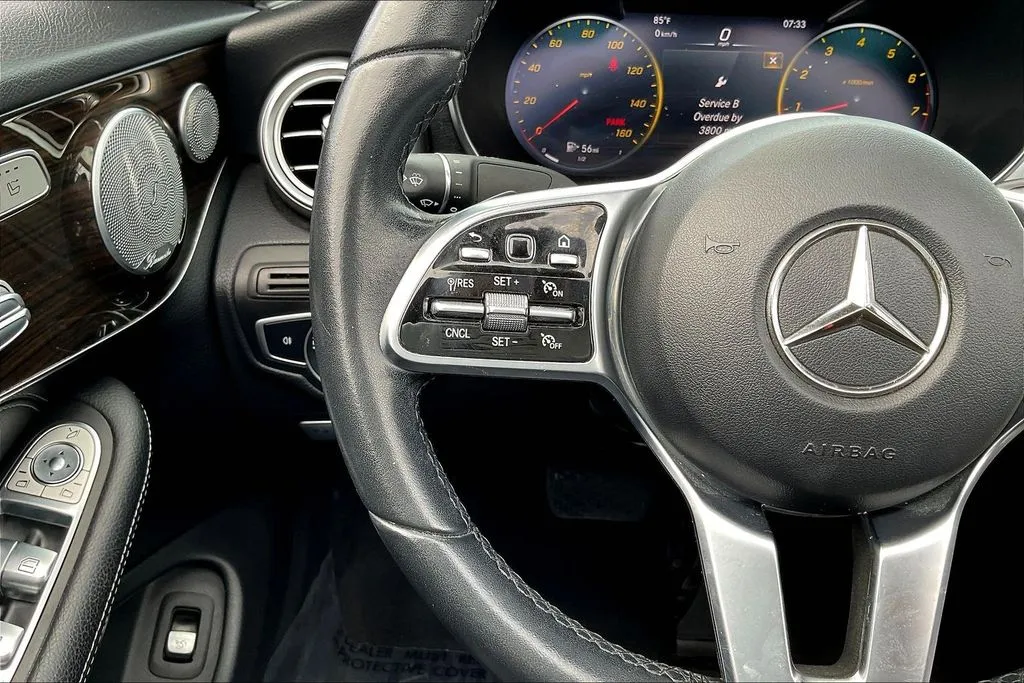 Mercedes-Benz C-Class photo 11