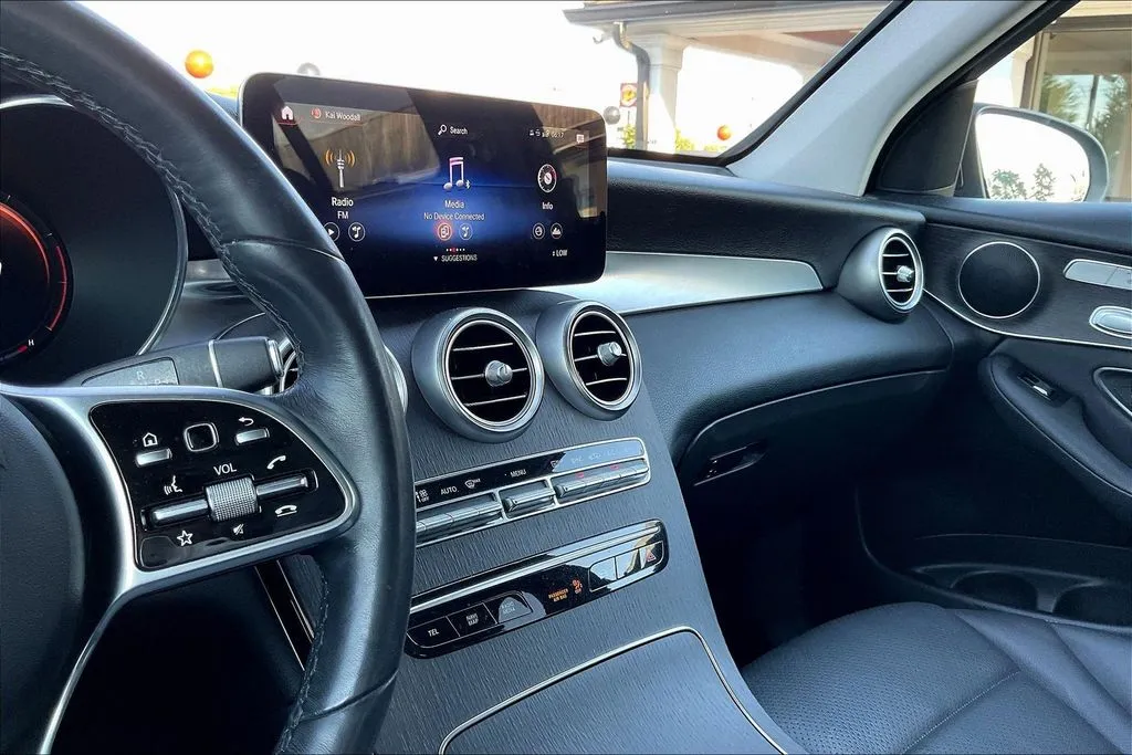 Mercedes-Benz GLC photo 11