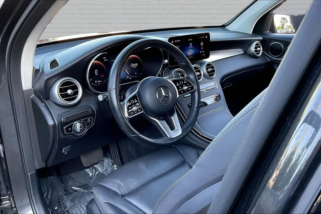 Mercedes-Benz GLC photo 12