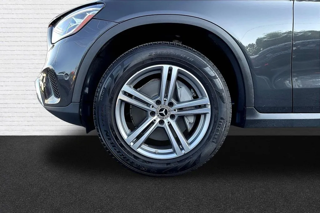Mercedes-Benz GLC photo 26