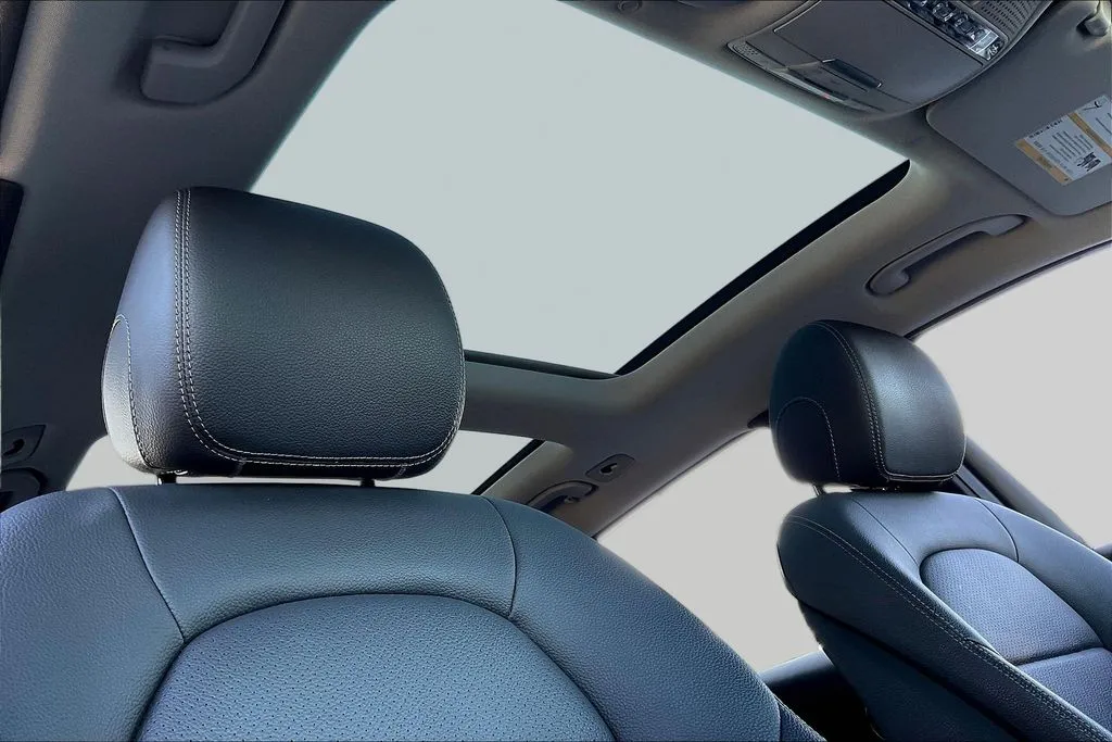 Mercedes-Benz GLC photo 22