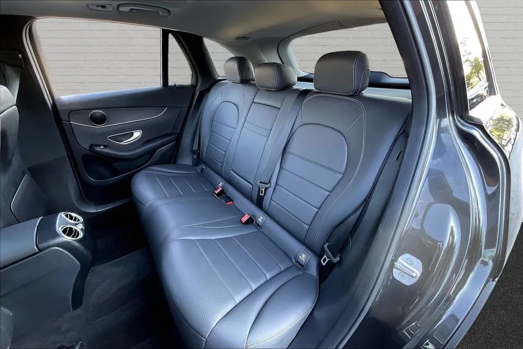 Mercedes-Benz GLC photo 17