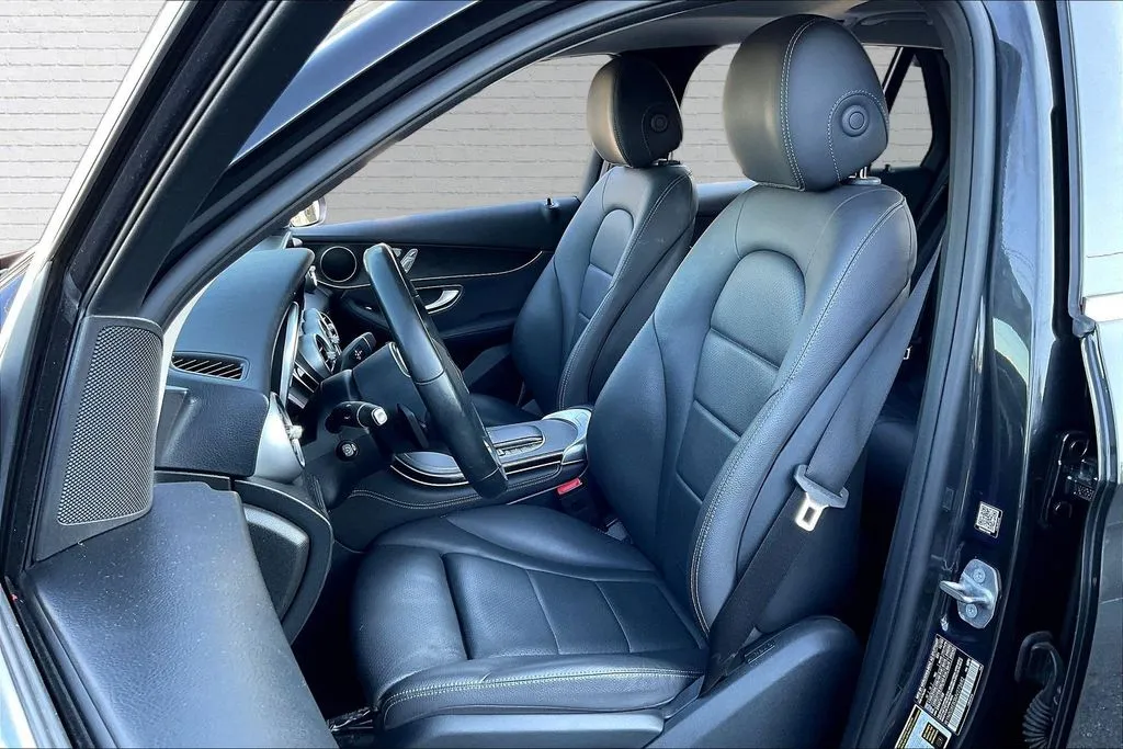 Mercedes-Benz GLC photo 16
