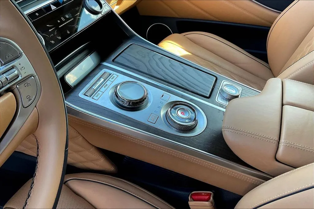 Genesis GV80 photo 17