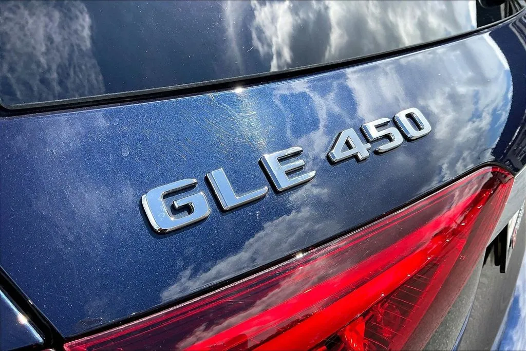 Mercedes-Benz GLE photo 13