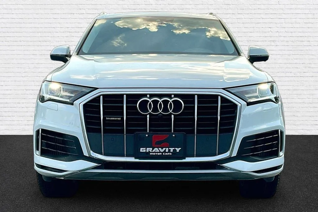 Audi Q7 photo 2