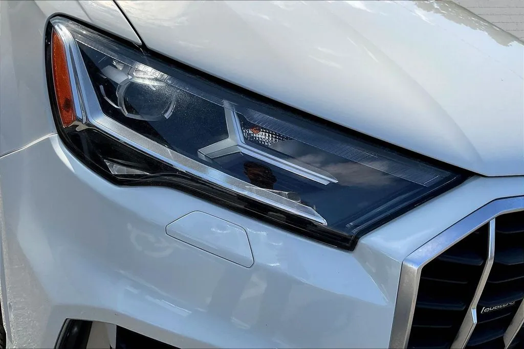 Audi Q7 photo 25