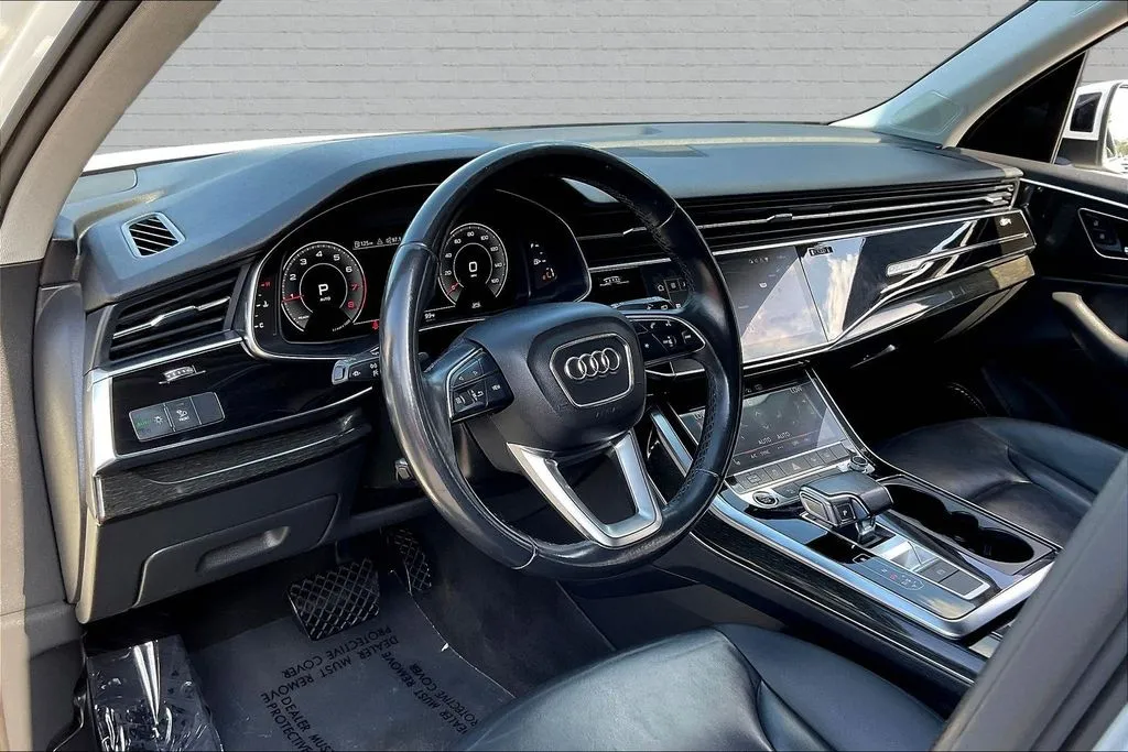 Audi Q7 photo 14