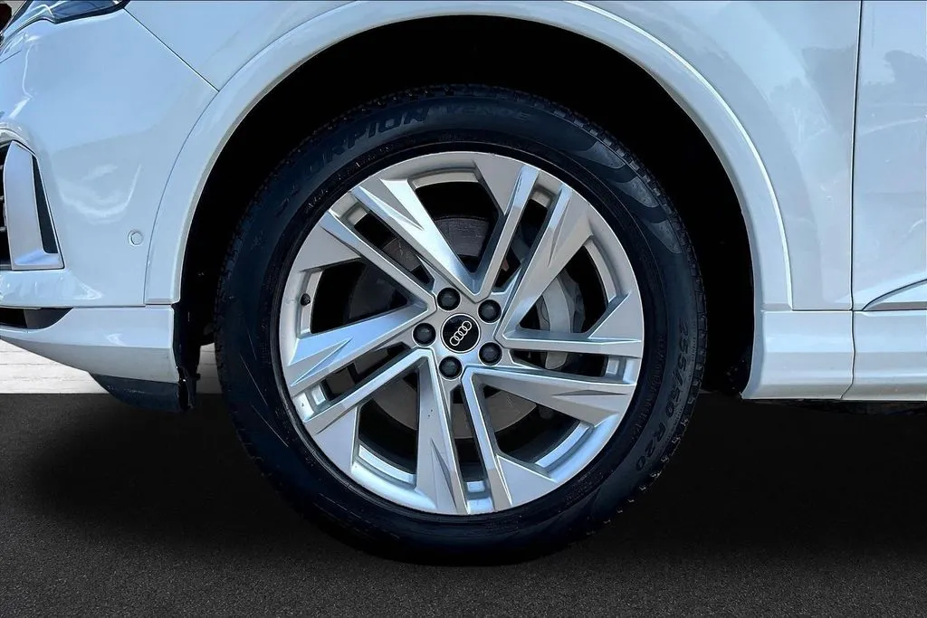 Audi Q7 photo 27