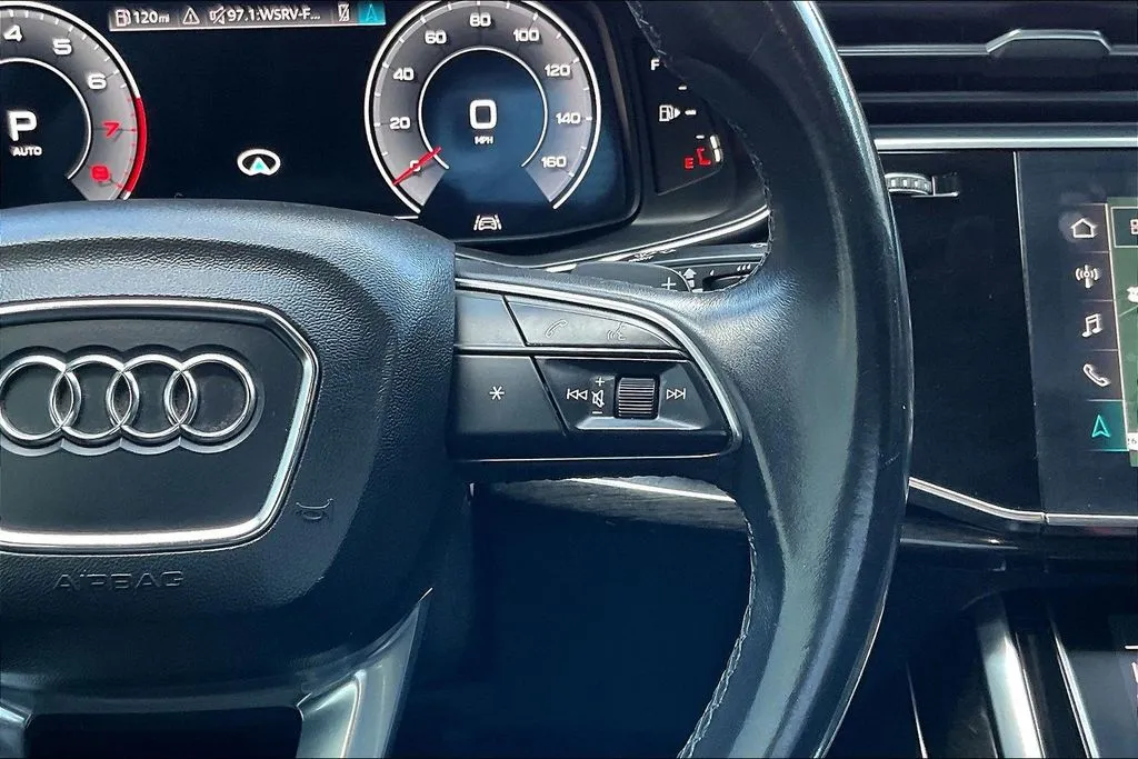 Audi Q7 photo 10