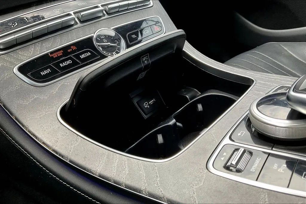 Mercedes-Benz CLS photo 15