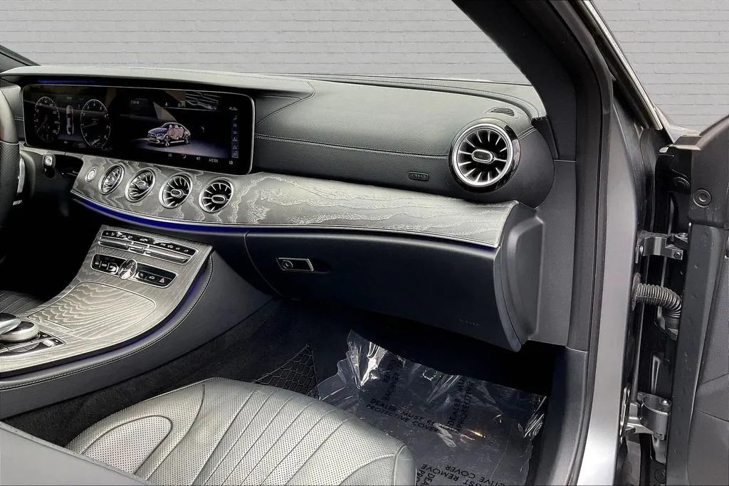 Mercedes-Benz CLS photo 25